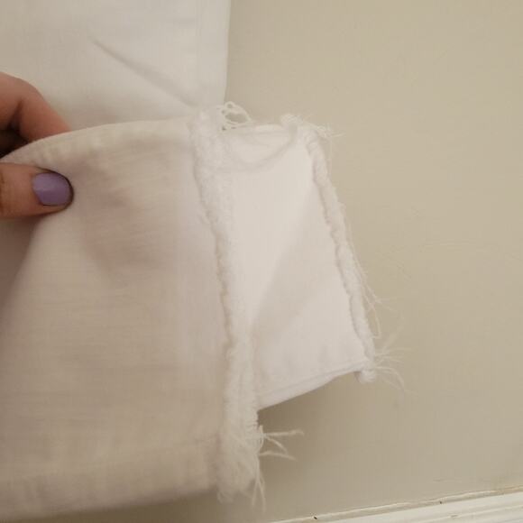 Size 25 J. Crew white high rise skinny jeans with raw hem - Picture 6 of 6